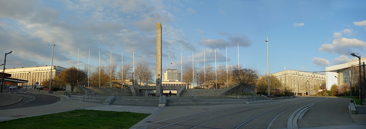 Place de la Liberté et hôtel de ville de Brest